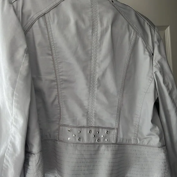 White House Black Market Jacket - Picture 3 of 3